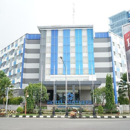 Hotel Brothers Biru Solo Baru Eksteriør bilde