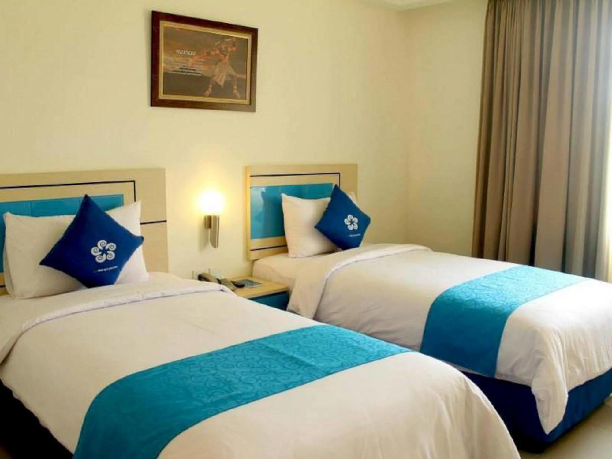 Hotel Brothers Biru Solo Baru Eksteriør bilde