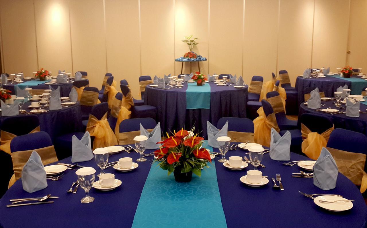 Hotel Brothers Biru Solo Baru Eksteriør bilde