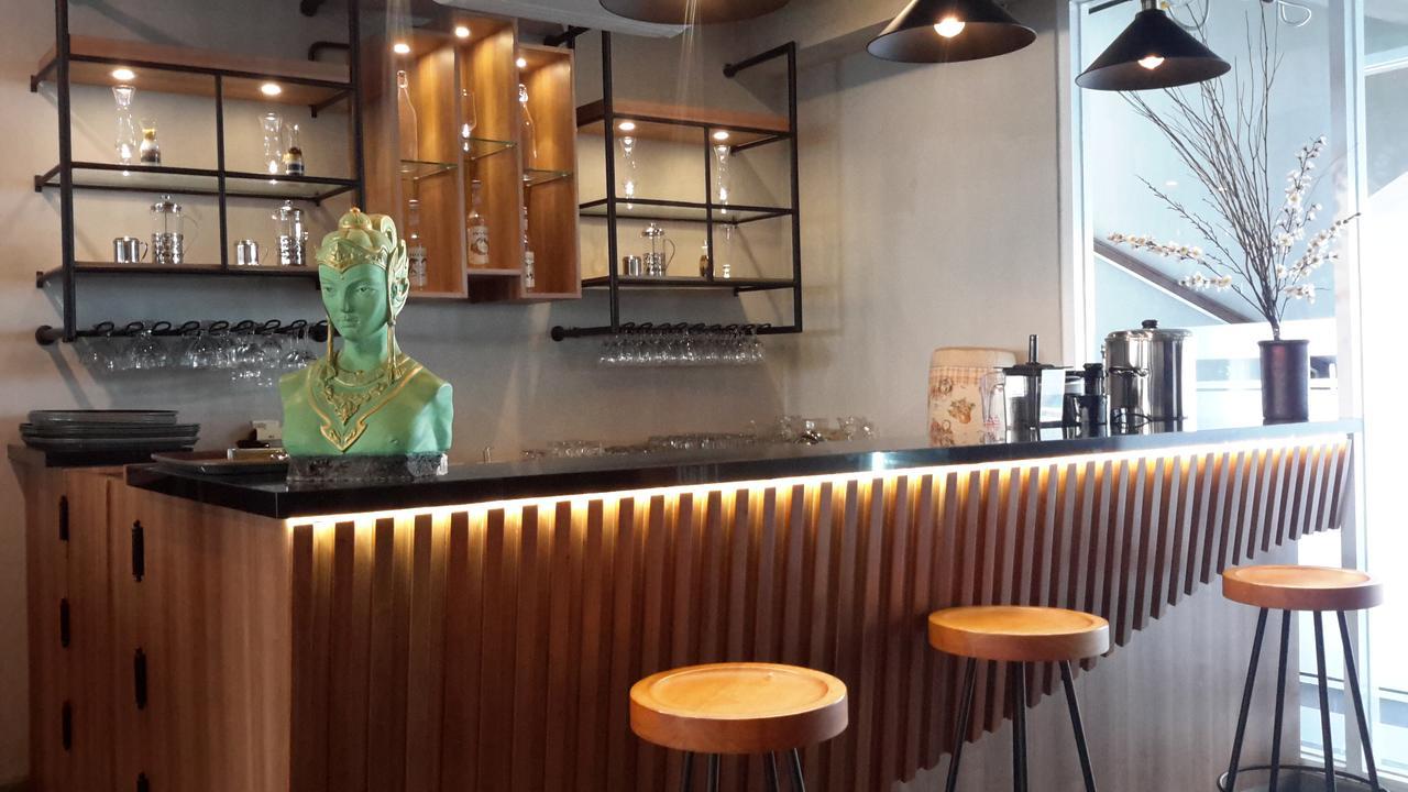 Hotel Brothers Biru Solo Baru Eksteriør bilde