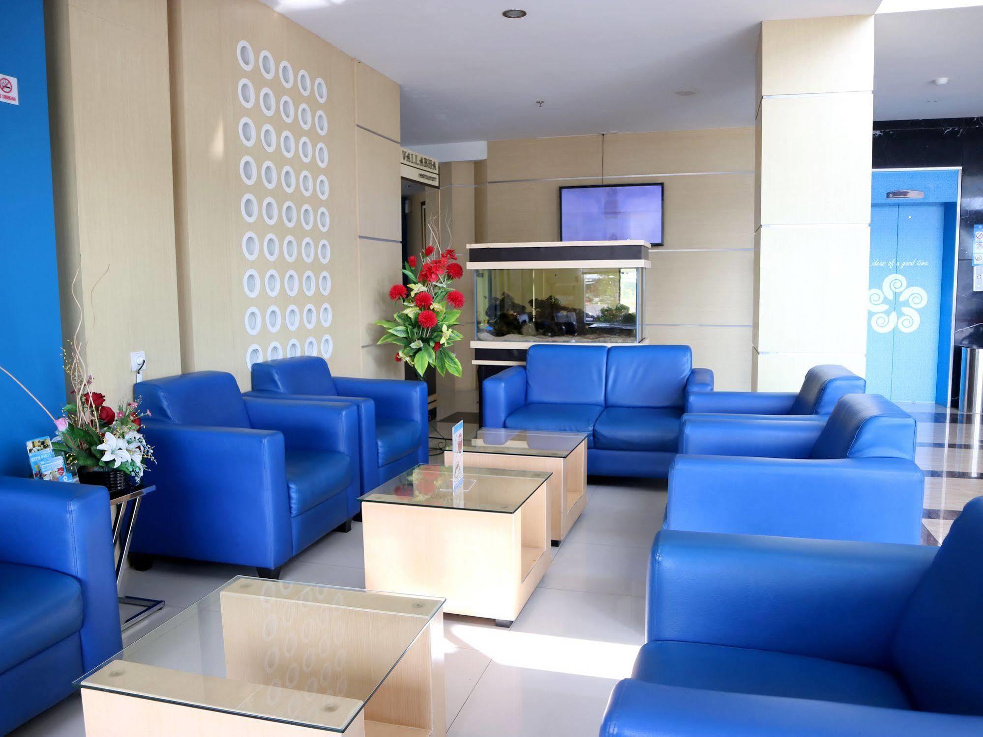 Hotel Brothers Biru Solo Baru Eksteriør bilde