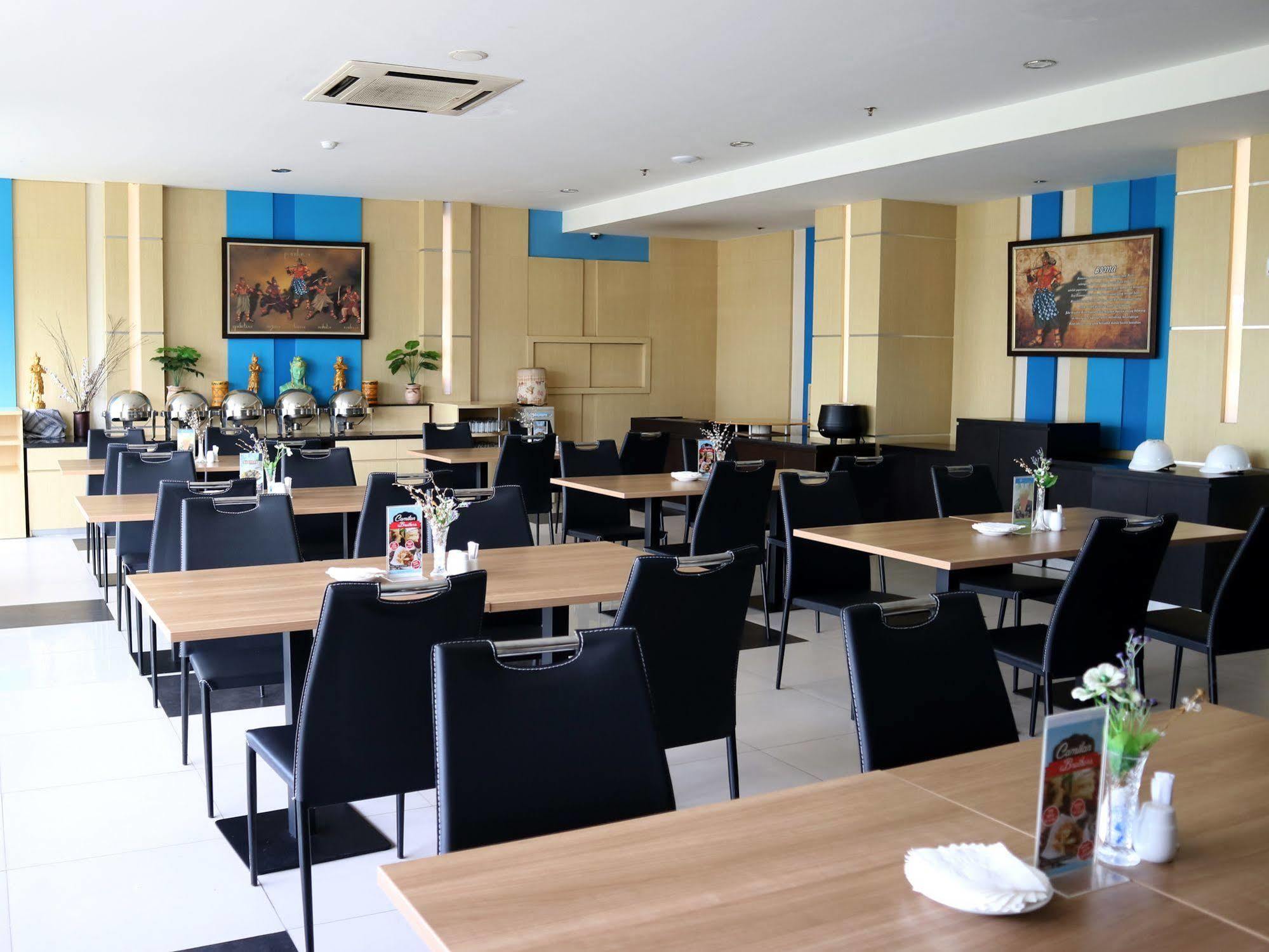 Hotel Brothers Biru Solo Baru Eksteriør bilde